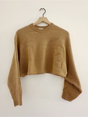 Aritzia Wilfred Free Cropped Crewneck Sweater in Camel Brown M